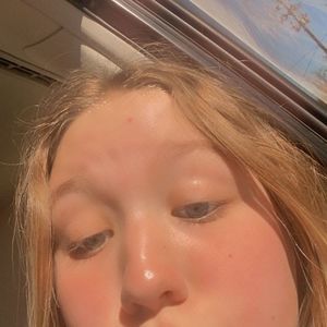 Meet your Posher, Leigha